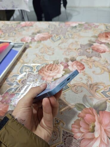 iphone x arxa: IPhone 14, Mavi — 3