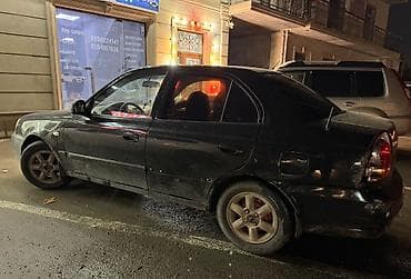 hundai ix35: Matoru vurub 1000 1200 xərci var barter yalnız dayvo naxia ilə - - — 8