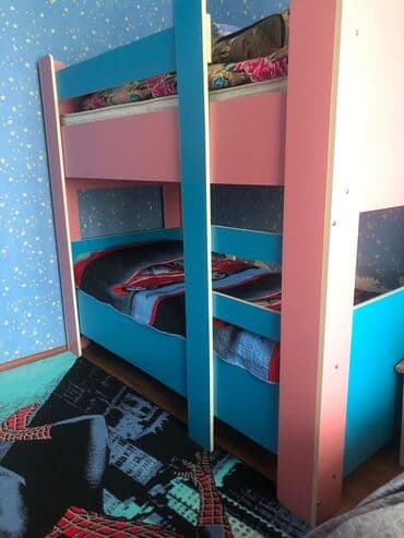 двухъярусные угловые кровати: Для девочки и мальчика, Б/у, Кровать, МДФ — 2