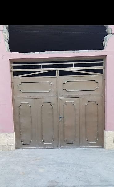 Məhəccərlər: İşlənmiş Dəmir Qaraj darvazası, Yana açılan, Mexaniki, 320 m, rəng - Qəhvəyi, Qapı ilə, Kredit yoxdur, Ödənişli quraşdırma, Ünvandan götürmə — 1