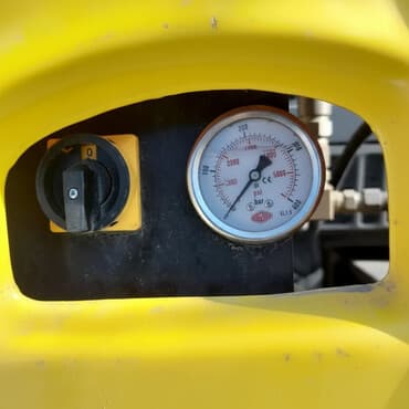 elektrikli ot biçən: Salam aparat 400 bar gücündədi 3 fazayla işliyir icarəyə verilir — 1