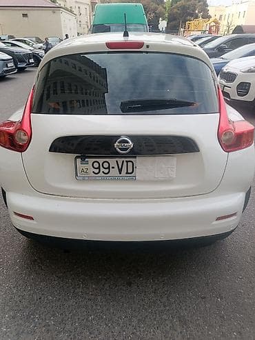 07 satisi: Nissan Juke, ağ rəng, Yapon krossoveri. Kompakt ölçülərə baxmayaraq — 2