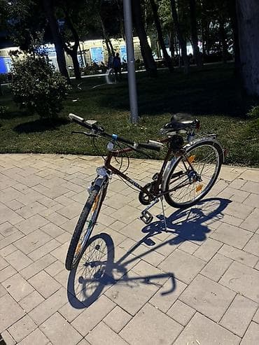 cube velo: Şəhər/şosse tipli klassik velosiped - Rəng: tünd bordo (metal — 2