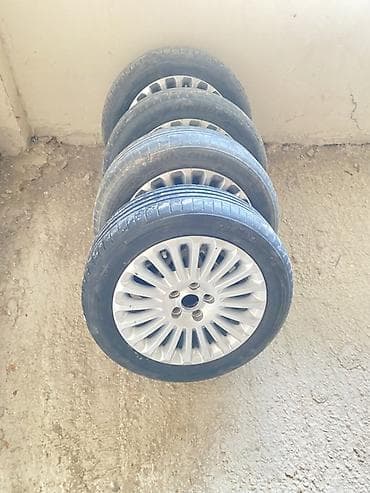 lider disk təkər: 4 ədəd yüngül lehimli disk və şin komplekti - Disk tipi: çoxşüalı — 2
