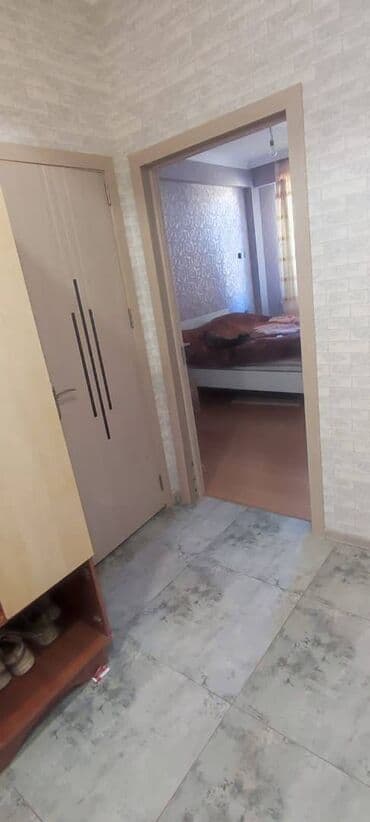 evler bineqedide: Mənzil tam əşyalı kirayə verilir. 14.12 mərtəbə, 58 kv, 1 otaq, (1-2 — 10