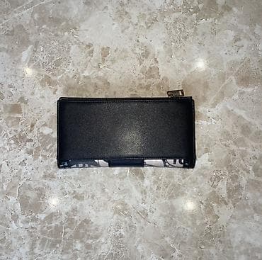 dolce gabbana card holder: Qadın üçün pulqabı – qara və bej tonlarında, ön hissədə metal — 3