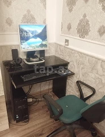 Masaüstü kompüter komplekti Tərkibi: - Sistem bloku (Tower PC) - LCD