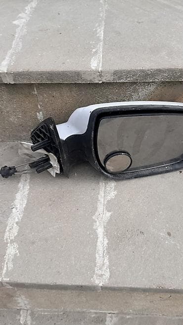 Ban, Kuzov hissələri: Məhsul: Avtomobilin sağ tərəf üçün xarici yan güzgü Təsvir: - Korpus — 1