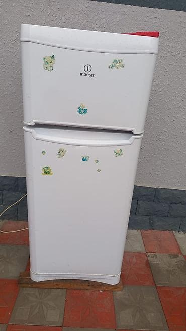 İşlənmiş 2 qapılı Indesit Soyuducu Satılır, rəng - Ağ — 1
