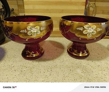 Bənövşəyi rəngli, qızılı işləməli 2 ədəd dekorativ şirniyyat/ meyvə