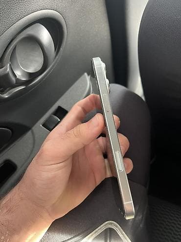 appl: IPhone 16 Pro Max, Ağ, Face ID — 3