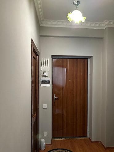 qarayev ev: 2 otaqlı, Yeni tikili, 70 kv. m — 10