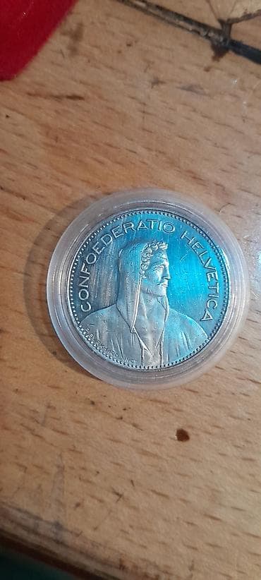 qedimi pullarin alinmasi: 5 Frank.2015 il — 1