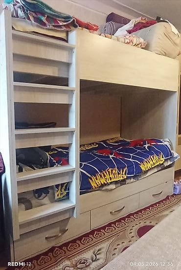 İkimertebeli çarpayı 250azn. Matraslar var. Tecili köç sebebile — 1