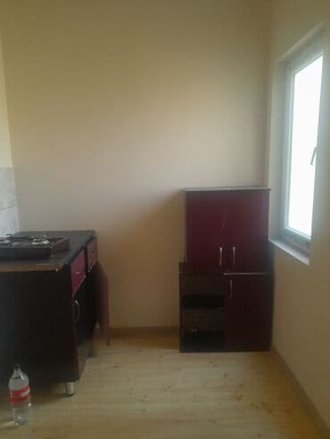 həzi aslanov kirayə evlər: Kirayə üçün 1 otaqlı mənzil - Geniş və işıqlı otaq: taxta döşəmə — 3