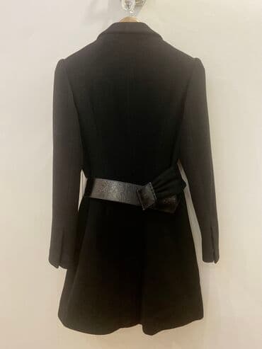 yun jaket: Guess by Marciano, gara yun palto, razmer S-M, kemer ustunde, 70 Azn — 6