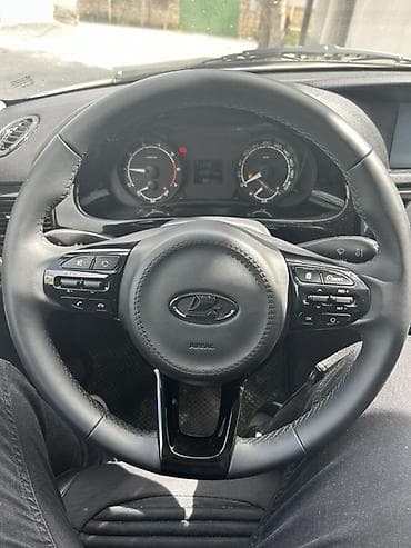 LADA sükan çarxı – çoxfunksiyalı, dərili və hava yastığı (AIRBAG)