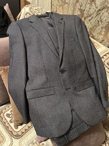 Sviterlər: Klassik kişi üçlü kostyum dəsti - Rəng: qrafit/boz, xırda naxışlı — 2