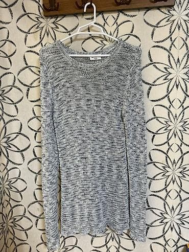 Qadın trikotaj sviter - Rəng: boz-melanj (açıq və tünd boz qarışığı)