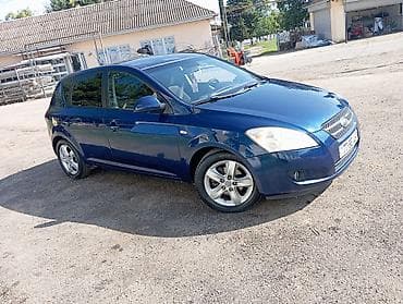 bmw 20 pin: Kia Cee’d hatchback - Kuzov: 5 qapılı hatchback, tünd mavi rəng - — 2
