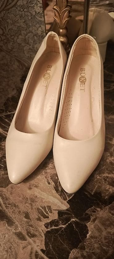 Bayram kostyumları: Ağ rəngli qadın tuflisi – BUKET Shoes - Model: klassik “pump” — 2