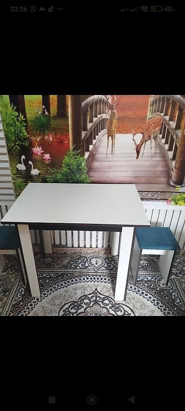 yeni il sufresi: Mətbəx üçün, Açılmayan, Kvadrat masa, 4 stul — 8