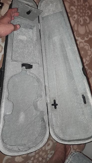skripka 34: Salam. Təptəzə skripka satılır, heç bir problemi yoxdur. Alınmışdı — 6