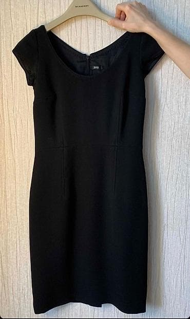 HUGO BOSS, оригинал, размер 40, платье в отличном состоянии, цвет