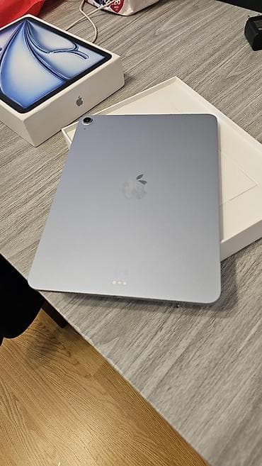 Apple iPad: Apple iPad Air (Mavi) - Model: iPad Air (son nəsil görünüşlü) - Rəng — 4