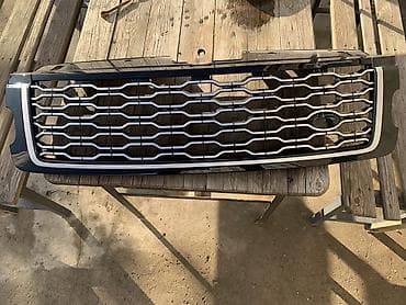 Land Rover Range Rover radiator barmagligi obricovka 2020-2022 model