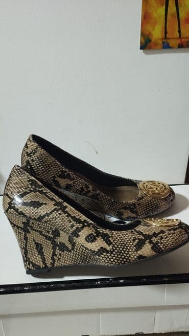 qizil qolbagilar: Tuflilər, Ölçü: 37, rəng - Qızılı, Yeni — 2