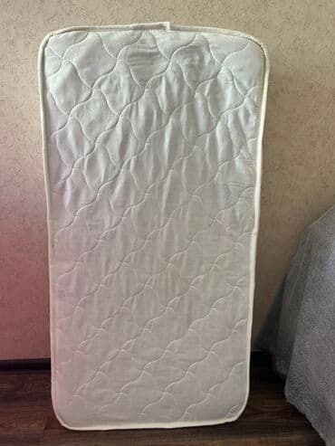 Uşaq beşiyi üçün döşək - Ölçülər: təxminən 122 sm uzunluq, 66 sm eni