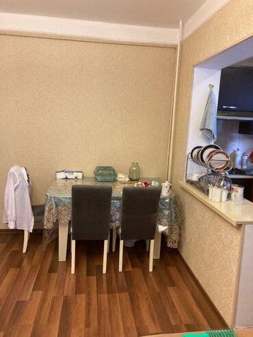 qubada aylıq kirayə evlər: Binəqədi rayonu,9 mkr,2 otaqlı təmirli,əşyalı mənzil kirayə verilir.Bu — 7