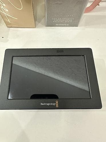 ipad 14 pro: Blackmagic Design Video Assist 5" monitor-rekorder - 5 düymlük — 6