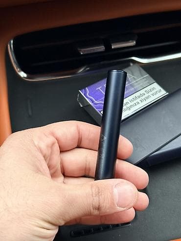 ağ sarocka: Göylə rəngdə IQOS tütün isitmə cihazı, uyğun saxlama qutusu və Terea — 3