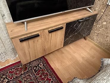 Düz TV altlığı, Laminat