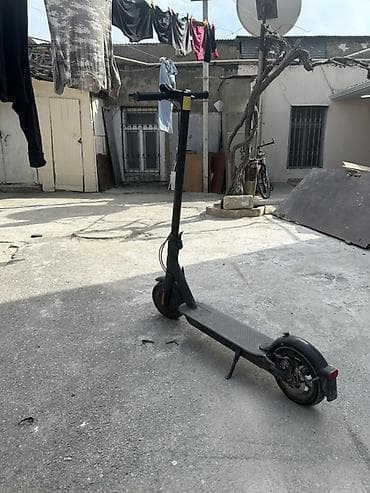 Musiqi alətləri: İşlənmiş Elektrik samokat ≤ 5", 351 - 500 Vt, 16 - 25 km/s, Ünvandan götürmə — 2