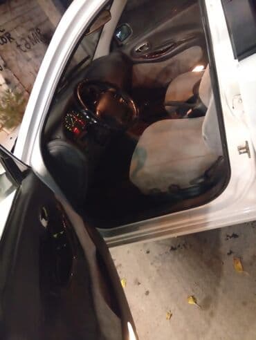 Su nəqliyyatı: Daewoo Leganza: 1.5 l | 1998 il Sedan — 3