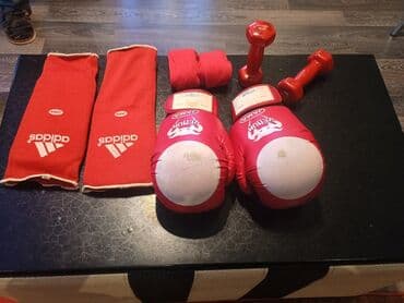 boks elcekleri: Boks əlcəyi dəsti Boks əlcəyi dəsti, bint, ayaq üçün qoruyucu və 1 — 2