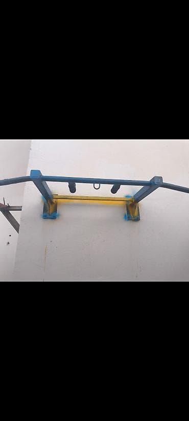 qapi arasi turnik: Divara boltla berkidilen turnik. Saglamdir. Əla vəziyyətdədir — 4