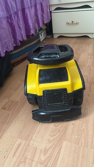 oyuncaqlari: Uşaq üçün minik maşını – sarı/qara rəngli plastik ride-on traktor — 2