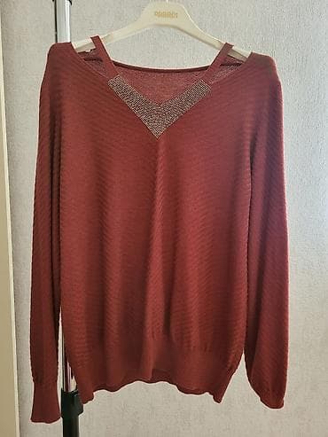 Женская обувь: Qadın sviteri - Rəng: tünd kərpic/qırmızı ton - Model: V-yaxalı, sinə — 1