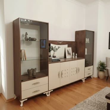 demir taxt: İşlənmiş, Servant — 1