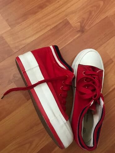 Krossovka ve ketlər