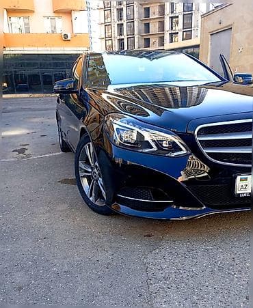 ravon avto salon: Mercedes-Benz E-Class sedan - Korpus: Qara rəng, aerodinamik kuzov — 3