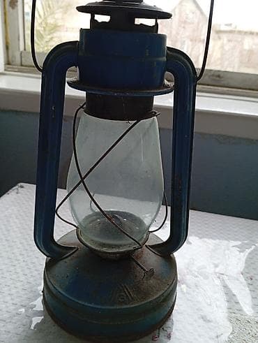 Süni güllər: Məhsul: Kerosin fənəri (mexaniki fitilli, şüşə kolbalı) Təsvir: - — 1