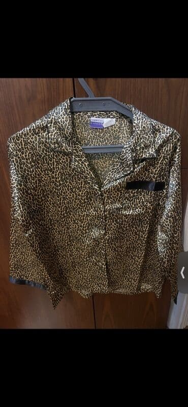 AMERICAN EVENING qadın pijama dəsti - Üst: leopar naxışlı, atlas