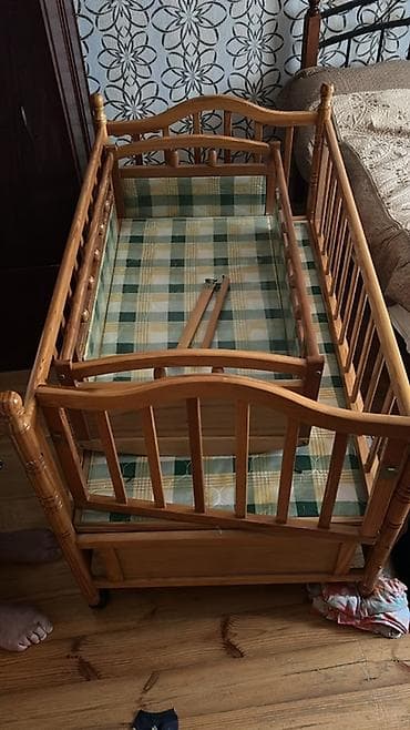 Oğlan və qız üçün, Dördbucaq, Beşik, Dəst ilə, Matras ilə, Yellənmə mexanizm ilə