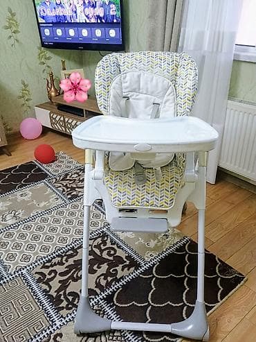 Aygun55 Mothercare yimek masası 40 manat. Cüzi defekti var. Ünvan