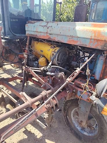 Автозапчасти: Трактор мотор 0.9 л, Б/у — 4